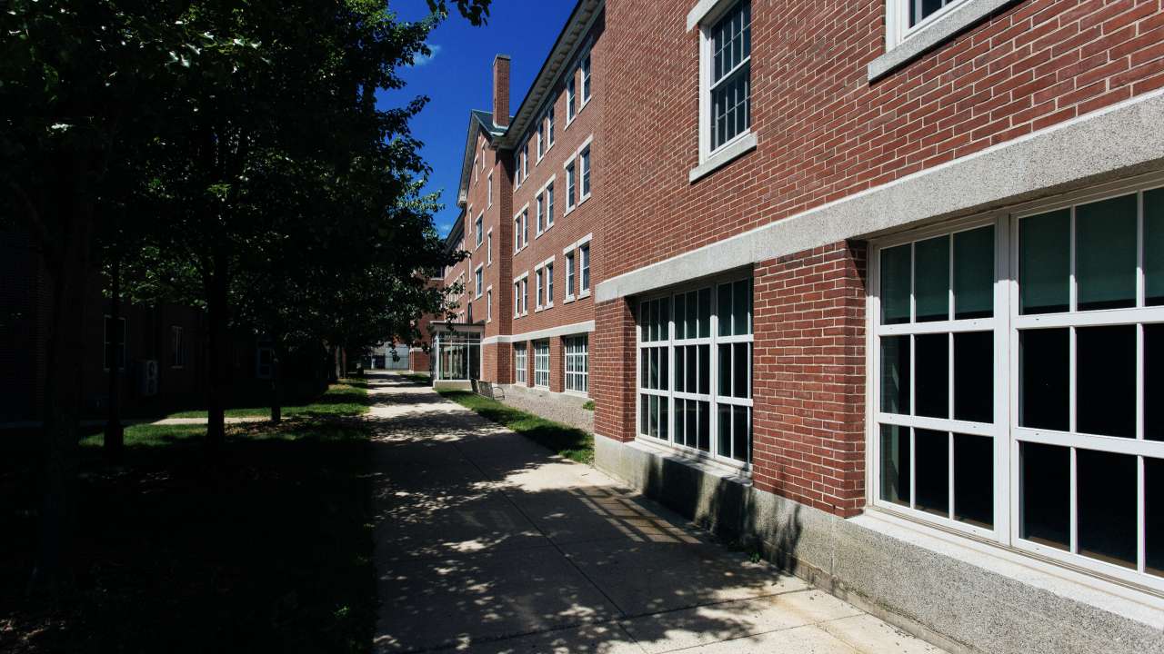 Huntress Hall exterior
