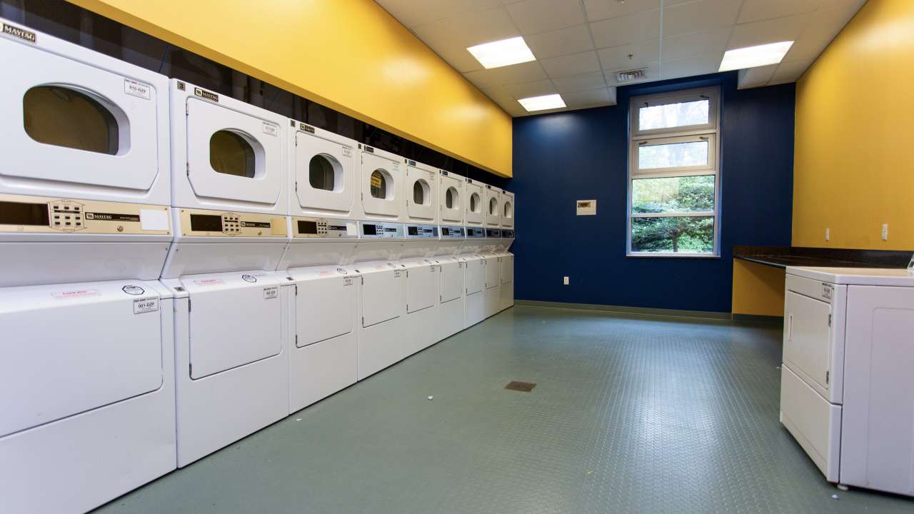 Laundry room in One Butler Court
